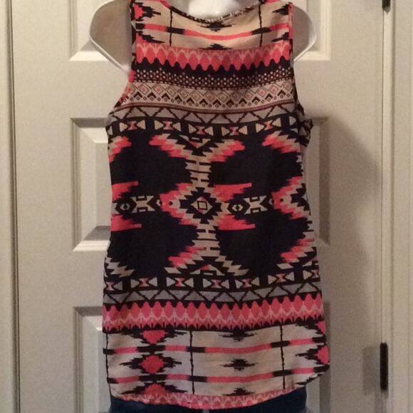 Southwestern Tribal Sleeveless Top Black - Picture 3 of 3